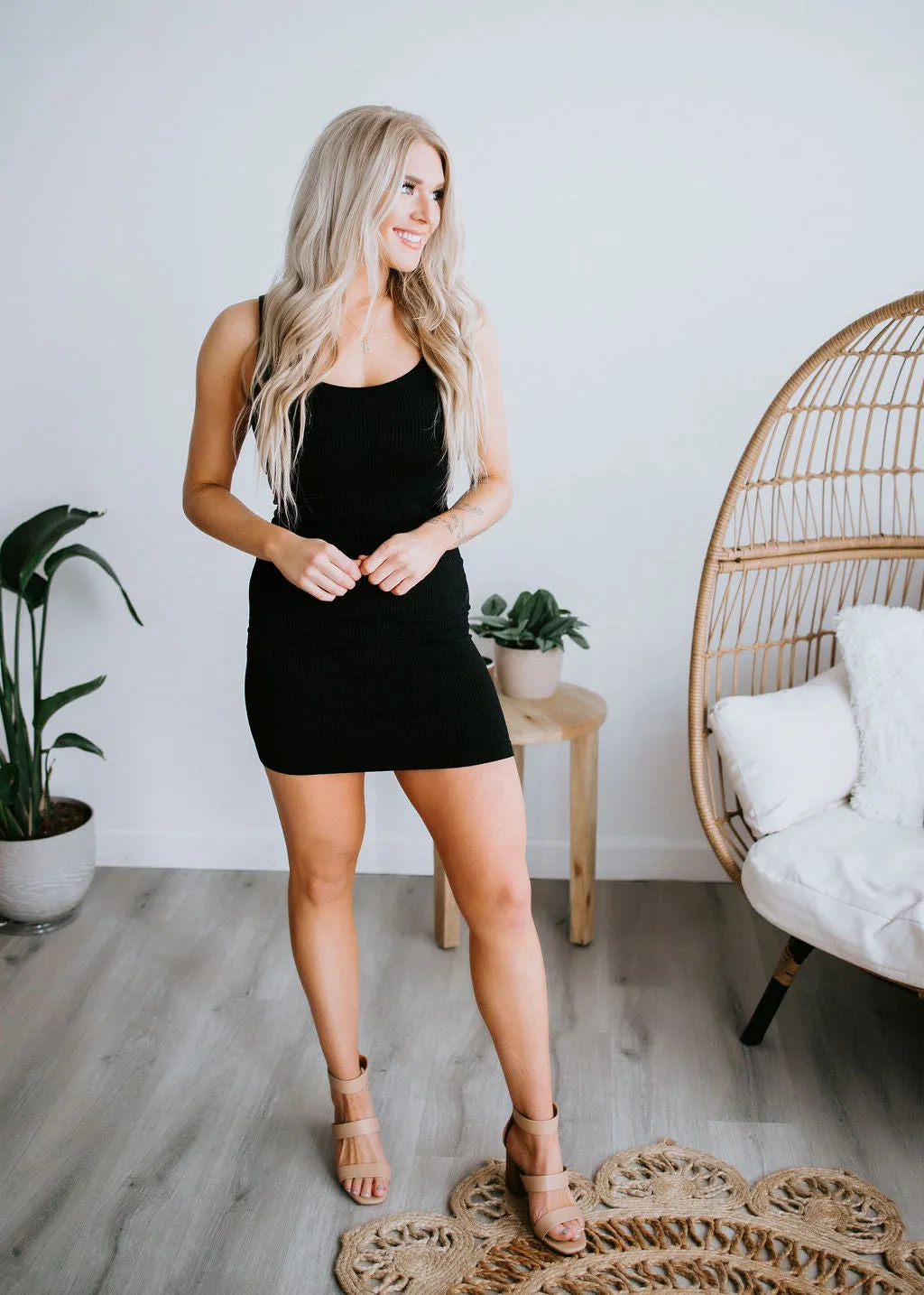 Azra Ribbed Midi Dress