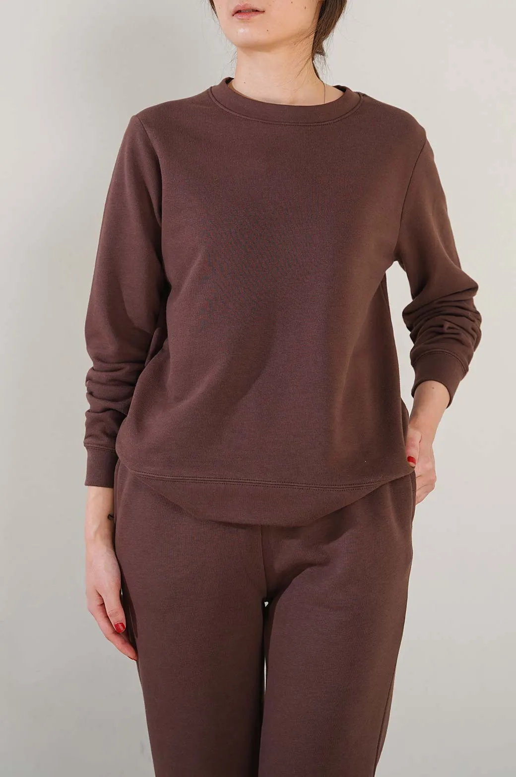 BASIC SWEATSHIRT