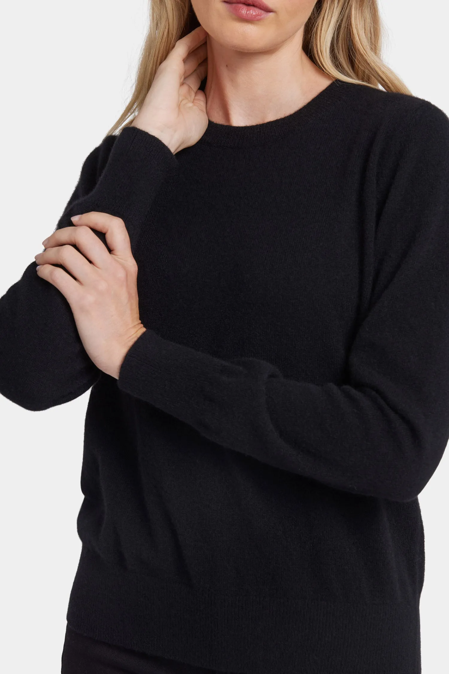 Cashmere Essential Crewneck Sweater - Black