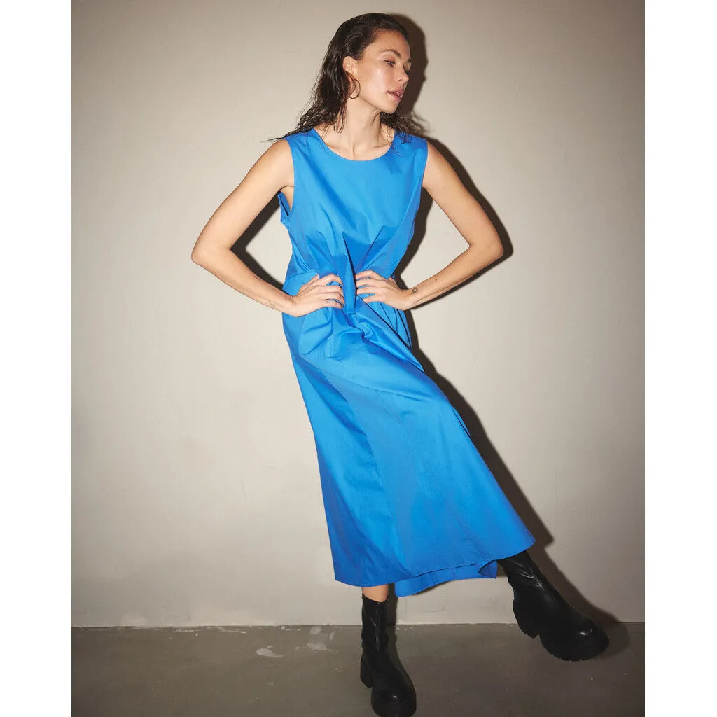 Dee dress in timeless and beautiful design / 100010 - Bright Blue