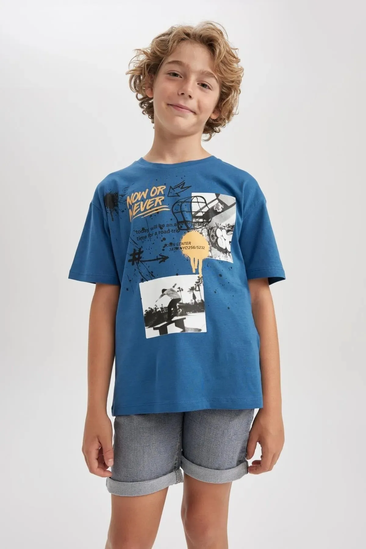 Defacto Boy's Blue Oversize Fit Crew Neck Printed Short Sleeve T-Shirt