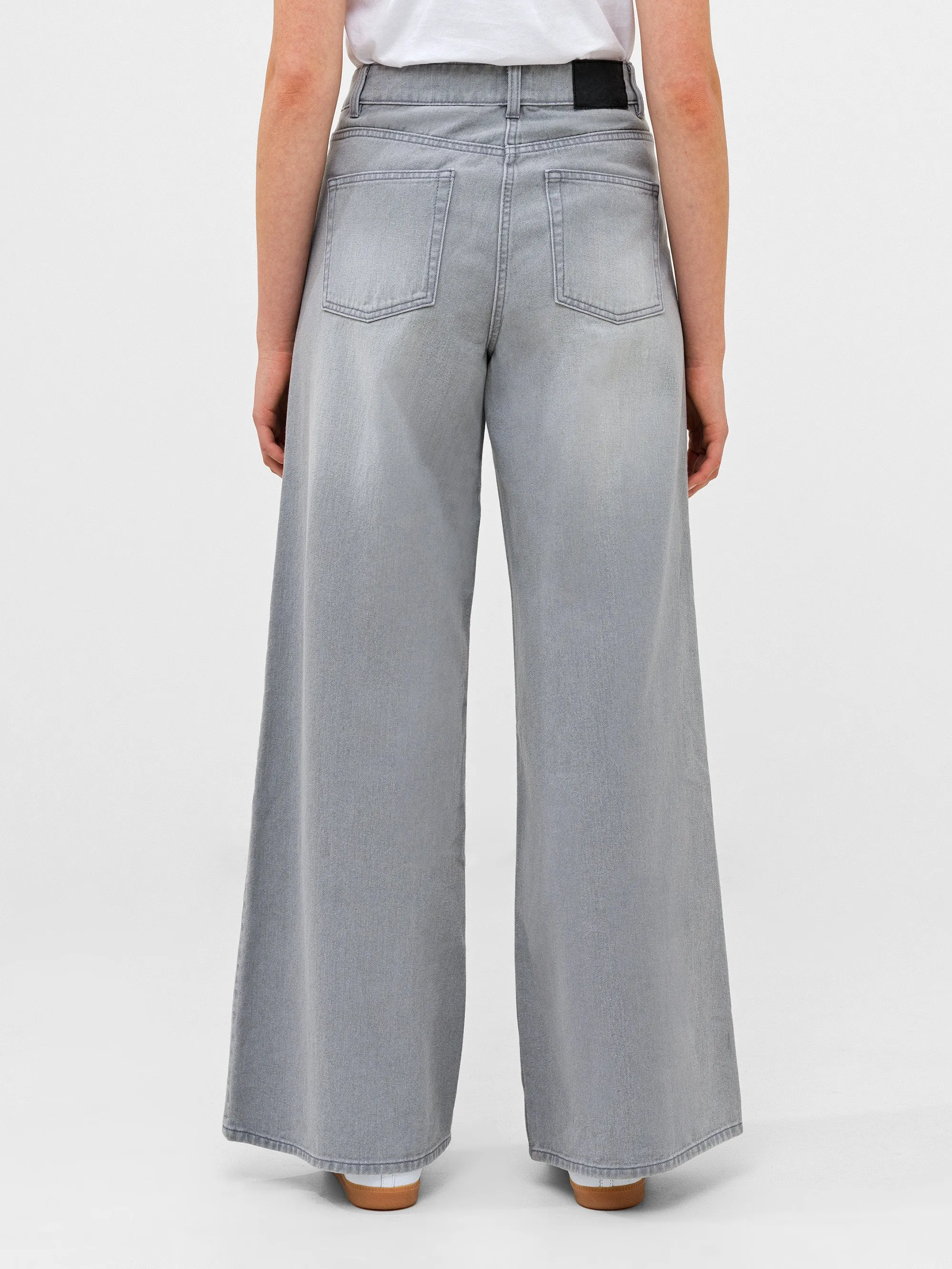 Denver Denim Relaxed Wide Leg Jeans 34 Inch