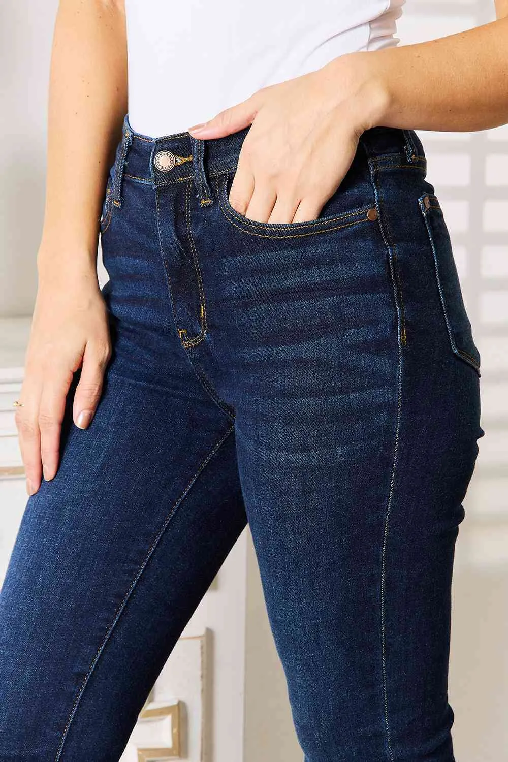 Judy Blue, High-Rise Handsand Skinny Jeans