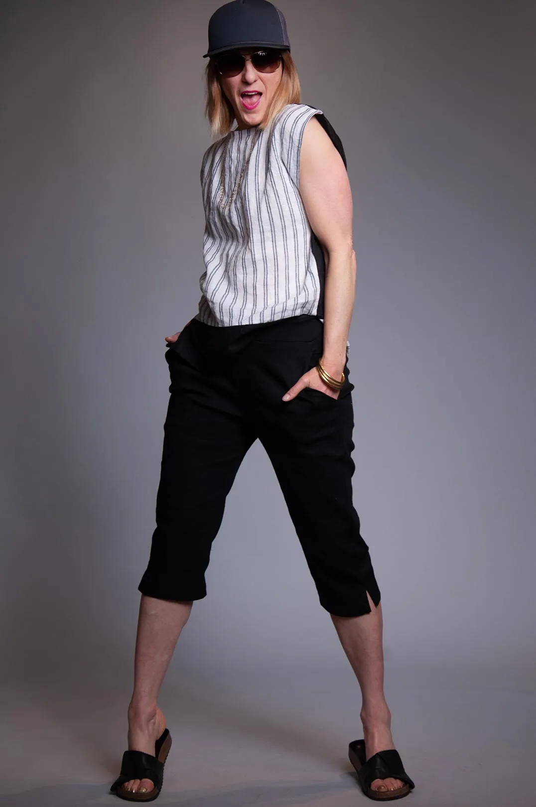 Stylish Black Denim Peddle Pusher Pants for Women