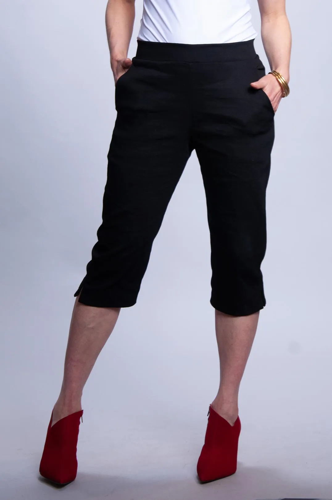 Stylish Black Denim Peddle Pusher Pants for Women