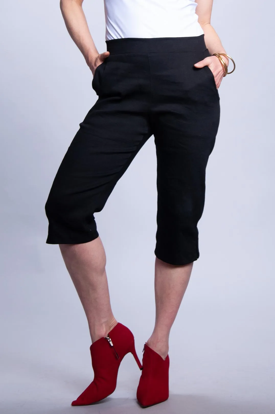 Stylish Black Denim Peddle Pusher Pants for Women