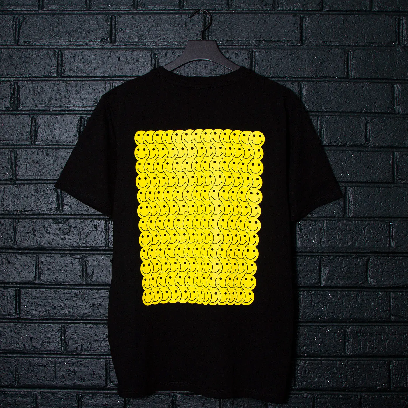 Smiley Trail  - Oversized Tshirt - Black