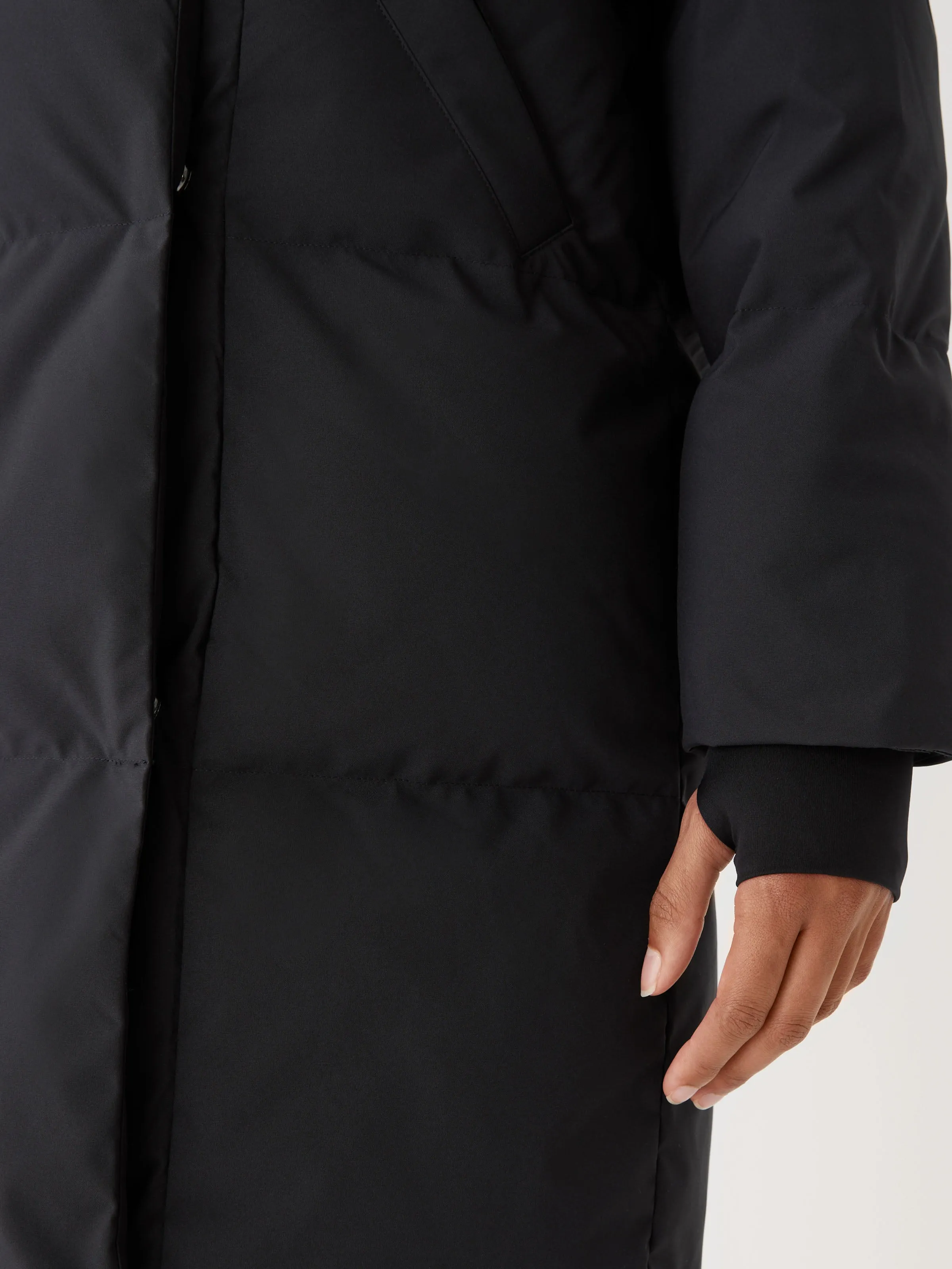 Cozy Hygge-Style Puffer Coat in Elegant Black